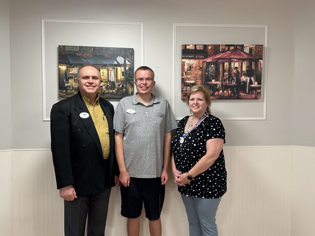 Left to right:
Ruben Wollmann, Executive Director, West Park Manor
Brett Griffiths, Therapeutic Recreation Facilitator, West Park Manor
Therapeutic Recreation/Volunteer Coordinator, Teresa Reynolds, West Park Manor